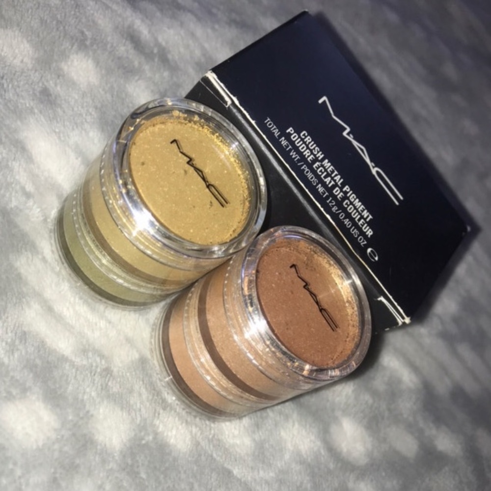 Mac cosmetics pigment